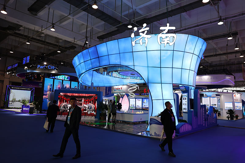 �������˹��� - ȫ�����ȵĺ�������ƽ̨